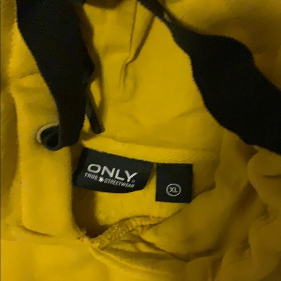 Sweater - Picture 2 of 2